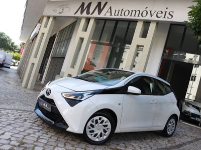 Toyota Aygo 1.0 X-Play Plus MM por 15 000 € MN Automóveis | Lisboa