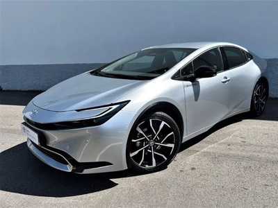 Toyota Prius 2.0 Plug-in Luxury por 42 250 € M. Coutinho Douro - Comércio de Automóveis SA | Porto