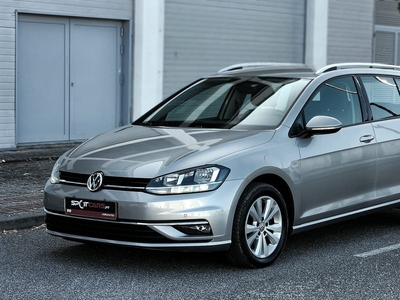 Volkswagen Golf 1.6 TDi Confortline por 14 750 € Spotcars - Abrantes | Santarém