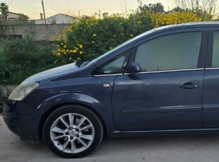 Vende-se Opel Zafira B 1.7 CDTi Diesel 7 Lugares Coimbra (Sé Nova, Santa Cruz, Almedina E São Bartolomeu) •