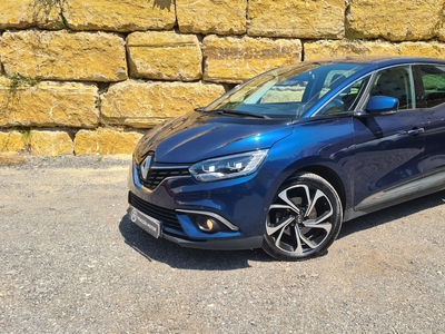 Renault Scénic 1.7 Blue dCi Bose Edition EDC com 119 125 km por 27 500 € Tracção Motor | Lisboa