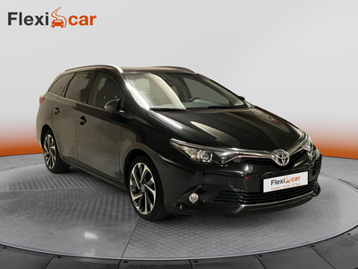 Toyota Auris 1.4 D-4D Comfort com 124 335 km por 15 490 € Flexicar Porto | Porto