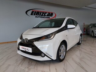 Toyota Aygo 1.0 X-Play+AC+X-Touch com 130 000 km por 9 900 € Eirizcar | Porto