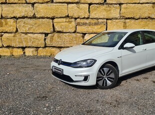 Volkswagen Golf e- AC/DC com 96 564 km por 21 900 € Tracção Motor | Lisboa