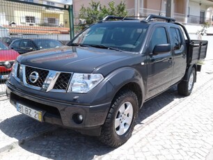 Nissan Navara 2.5 dCi CD LE com 379 777 km por 12 900 € Trigo & Falcão Car | Setúbal