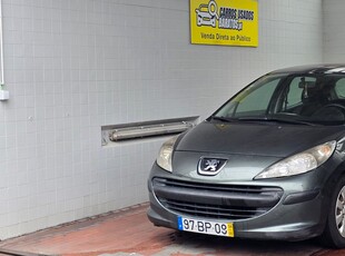 Peugeot 207 1.4 HDi Trendy com 229 000 km por 2 990 € Carros Usados Baratos | Porto