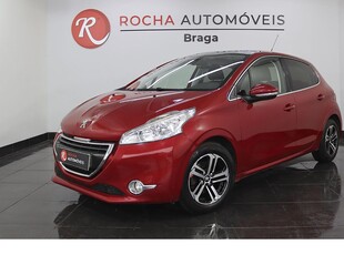 Peugeot 208 1.2 VTi Allure com 120 025 km por 9 490 € Rocha Automóveis - Braga | Braga
