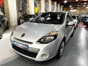 Renault Clio 1.5 dCi Confort com 283 000 km por 6 900 € SOB MARCAÇÃO | Porto