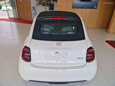 Fiat 500 Cabrio elétrico