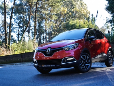 Renault Captur 1.5 dCi Exclusive EDC com 60 000 km por 16 900 € Equação Motor (Parque Nascente) | Porto