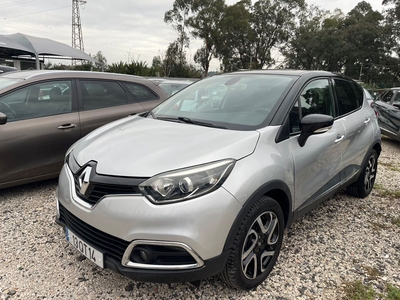 Renault Captur 1.5 dCi Exclusive com 215 595 km por 12 900 € Trevo Automóveis | Setúbal