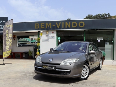 Renault Laguna 2.0 dCi Dynamique S Aut. com 220 868 km por 6 970 € Auto Lotus (Caneças-Odivelas) | Lisboa