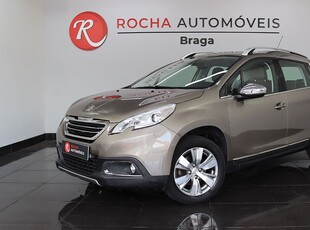 Peugeot 2008 1.2 PureTech Allure com 103 110 km por 11 690 € Rocha Automóveis - Braga | Braga