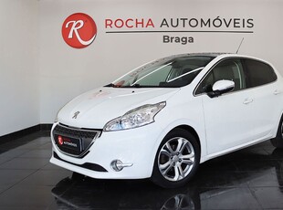 Peugeot 208 1.2 VTi Allure com 82 165 km por 9 499 € Rocha Automóveis - Braga | Braga