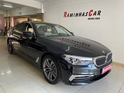 BMW Serie-5 520 d Line Luxury Auto por 39 750 € RaminhasCar | Lisboa