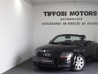 Audi TT 1.8 T com 188 000 km por 8 950 € Tiffosi Motors | Porto