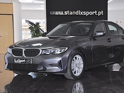 BMW Serie-3 330 e Auto com 45 582 km por 29 990 € Stand LX Sport | Lisboa