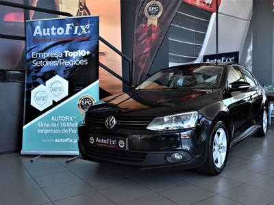 Volkswagen Jetta 1.6 TDi Confortline por 9 800 € Autofix | Braga