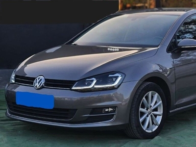 Volkswagen Golf 1.6 TDi Highline por 16 900 € ACS AUTOMÓVEIS | Lisboa