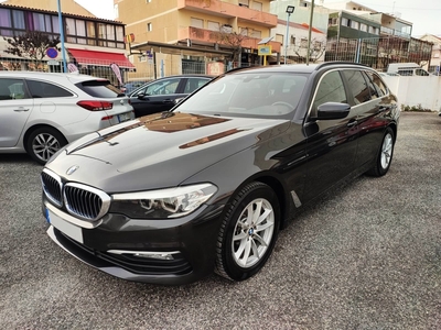 BMW Serie-5 520 d Line Luxury Auto com 139 000 km por 26 950 € Auto Garantido Loja de Automóveis Lda | Lisboa