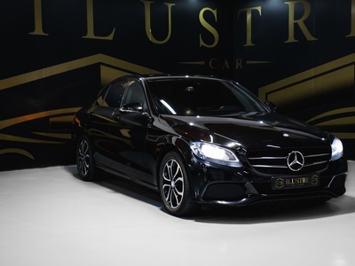 Mercedes Classe C C 180 Exclusive com 155 000 km por 21 900 € Ilustre Car | Porto