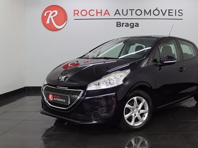 Peugeot 208 1.2 VTi Active por 8 790 € Rocha Automóveis - Braga | Braga