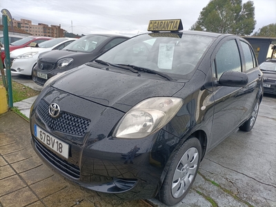 Toyota Yaris 1.0 VVT-i AC por 6 390 € Auto.BA | Porto