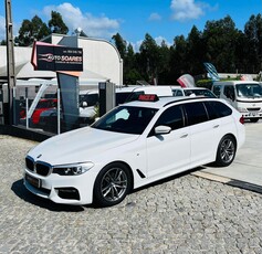 BMW Serie-5 520 d Pack M Auto com 111 970 km por 39 850 € Auto Soares | Porto