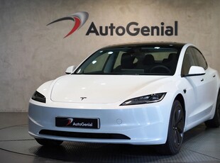 Tesla Model 3 Tração Traseira Premium com 52 km por 41 990 € AutoGenial Comércio de Automóveis, Lda | Porto