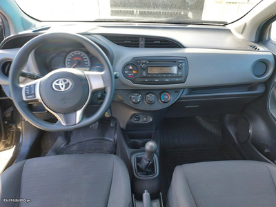 Toyota Yaris 1.0 vvti
