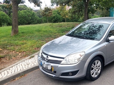 Opel astra 1.7cdti de garagem 190mil