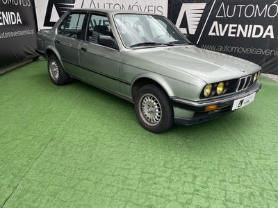 BMW 318 I E30
