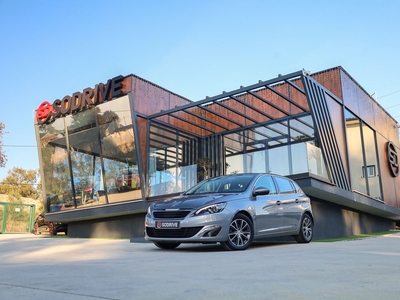 Peugeot 308 1.6 BlueHDi Allure por 13 900 € SoDrive | Aveiro