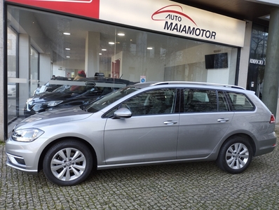 Volkswagen Golf V.1.6 TDI Confortline com 124 560 km por 17 250 € Auto Maiamotor (Maia) | Porto
