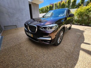 BMW X3 25 d xDrive Versão Line Luxury Cx. Aut. Cascais E Estoril •
