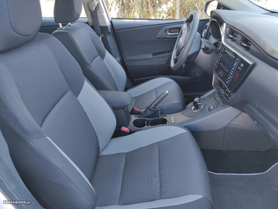 Toyota Auris Hybrid 1.8 HSD Comfort