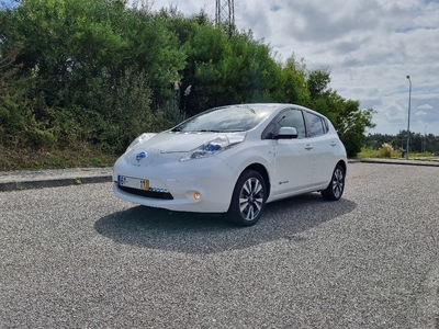 Nissan Leaf Tekna 24kWh (com bateria prpria)