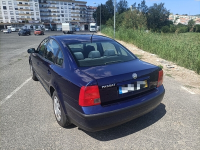 Volkswagen Passat 1.9 TDI - PD 115 Cv