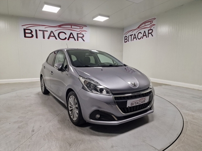 Peugeot 208 1.5 BlueHDi Signature por 16 750 € BITACAR | Porto