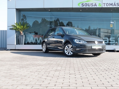 Volkswagen Golf 1.0 TSI Confortline DSG por 18 990 € Sousa & Tomás | Leiria