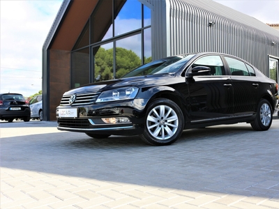 Volkswagen Passat 1.6 TDi Confortline por 15 750 € LZCARSOLUTIONS | Santarém