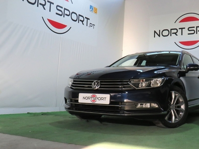 Volkswagen Passat 2.0 TDi Highline DSG por 22 600 € Nortsport V | Porto
