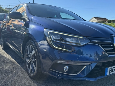 Renault Mégane 1.5 dCi Intens por 16 750 € Stand RS | Lisboa
