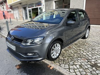Volkswagen Polo 1.0 Cross GPS por 11 850 € Santos e Saraiva Lda | Lisboa