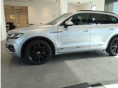 Volkswagen Touareg 3.0 TDI V6 ELEGANCE PLUS