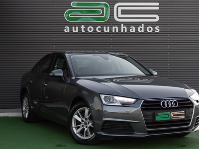 Audi A4 2.0 TDI Advance com 221 576 km por 17 950 € Auto Cunhados | Porto