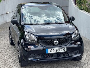 Smart Forfour Electric Drive Passion com 46 522 km por 11 450 € Maxauto Carcavelos | Lisboa