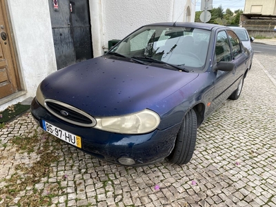 Ford mondeo 1.8td