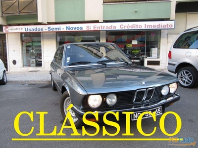 BMW 520 i E28 1983 Clássico