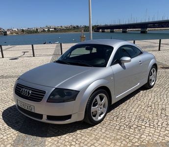 Audi TT 180cv (Excelente)